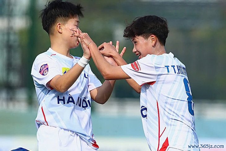 Hà Nội thắng tưng bừng ngày ra quân Giải U19 nữ quốc gia 2025 - Ảnh 1.